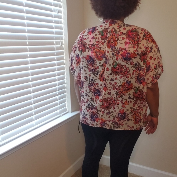 Top - Picture 5 of 5